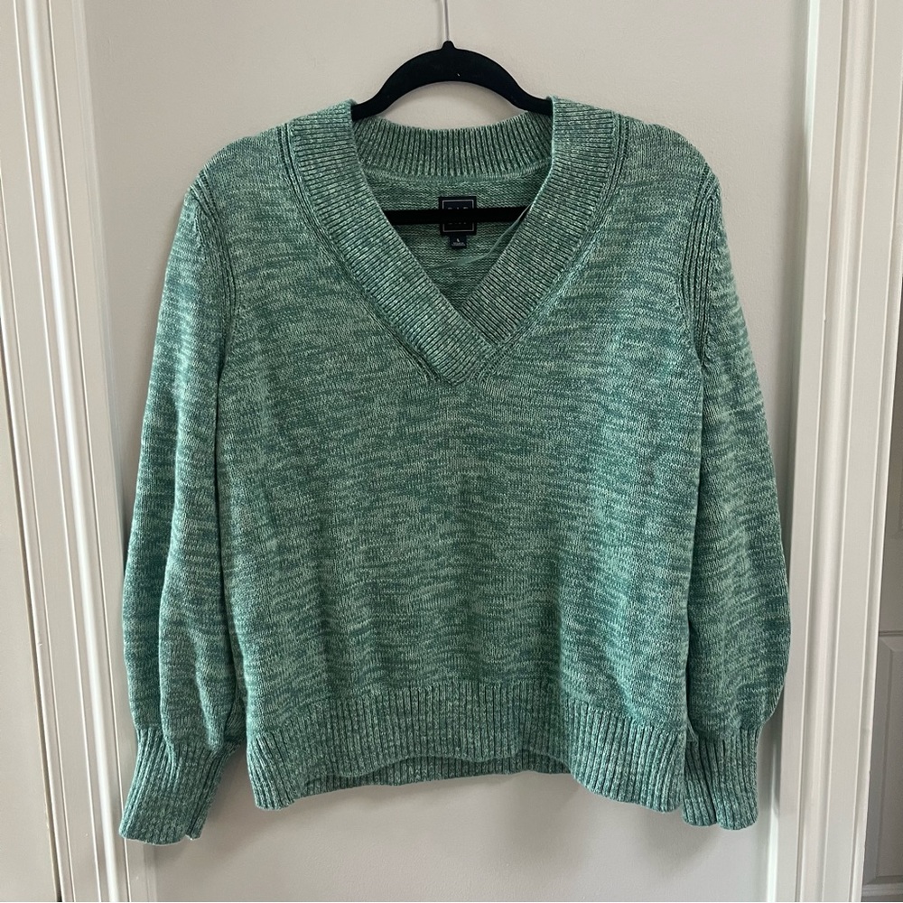 Gave To A.Mointjoy 100% cotton green gap sweater BIN1 - Picture 1 of 4